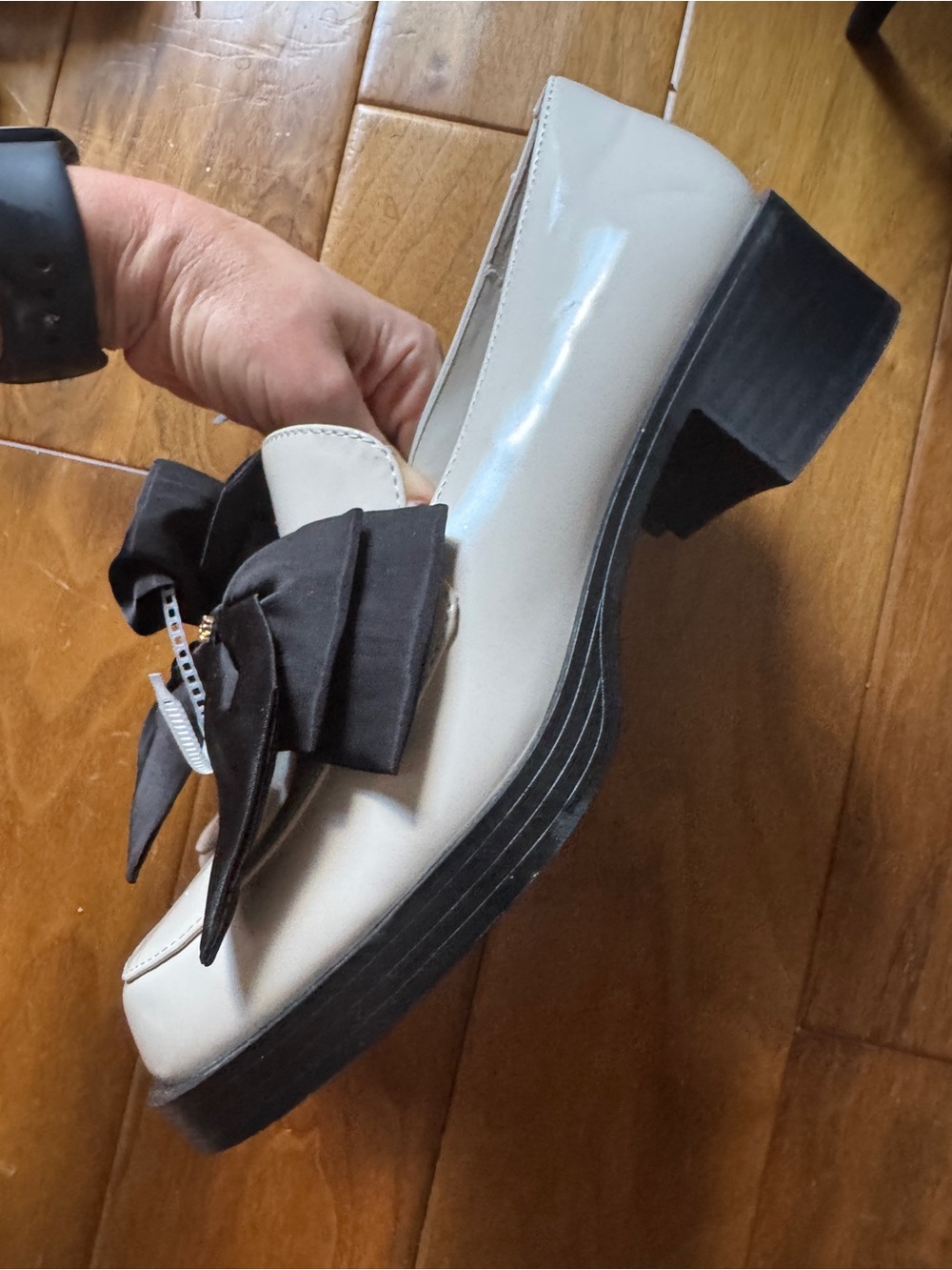 NWT KARL LAGERFELD PARIS Camilia Bow Slip-On Loafers Sz 8,5 - Picture 4 of 8